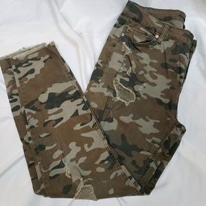 Camo light weight jeans